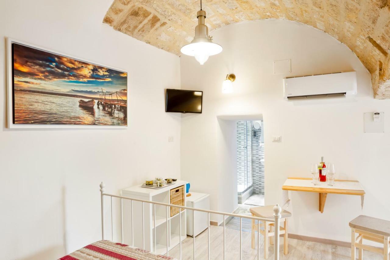 San Nicola Clemente Private Room Bari Buitenkant foto
