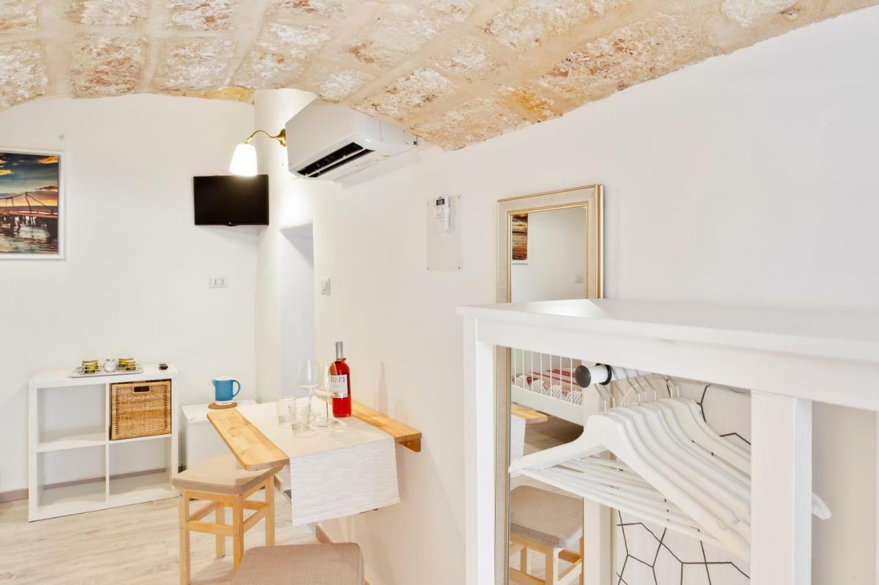 San Nicola Clemente Private Room Bari Buitenkant foto